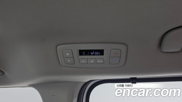 Kia Canival 2021 — photo 35