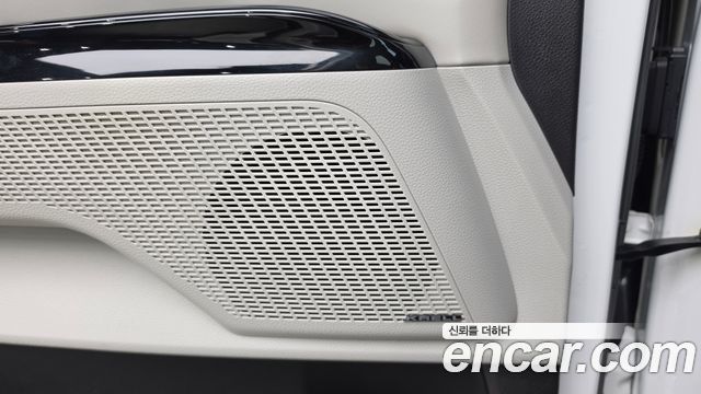 Kia Canival 2021 — photo 36