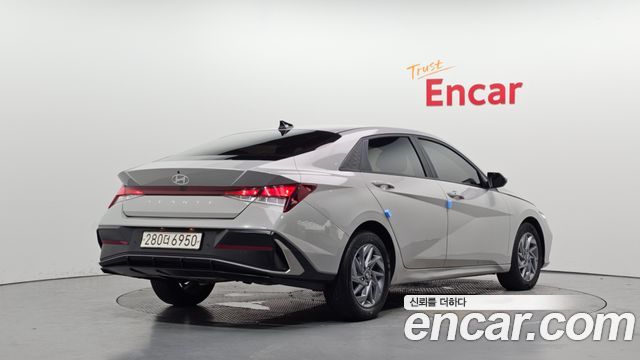 Hyundai AVANTE 2024 — photo 2
