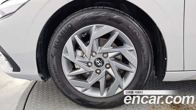 Hyundai AVANTE 2024 — photo 5