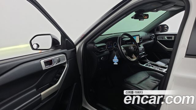 Ford Explorer 2020 — photo 13