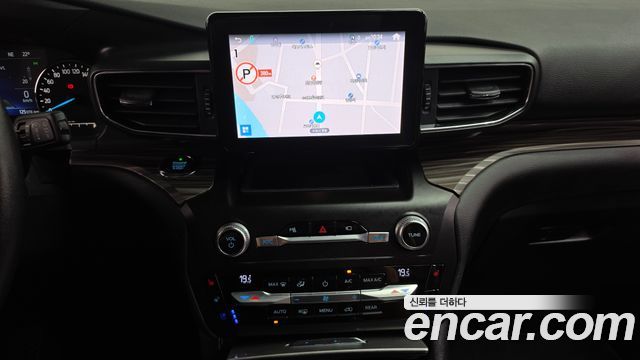 Ford Explorer 2020 — photo 18