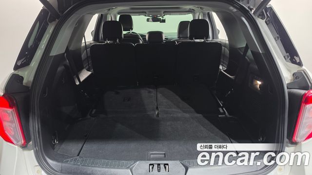 Ford Explorer 2020 — photo 25