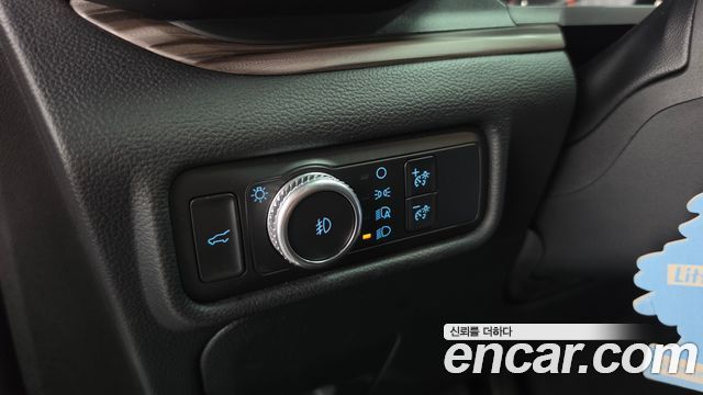 Ford Explorer 2020 — photo 27