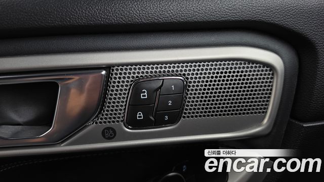 Ford Explorer 2020 — photo 30