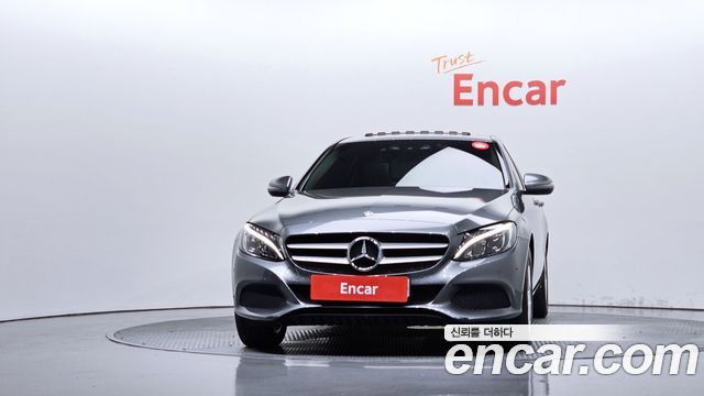 Mercedes-Benz C-Class 2018 — photo 3