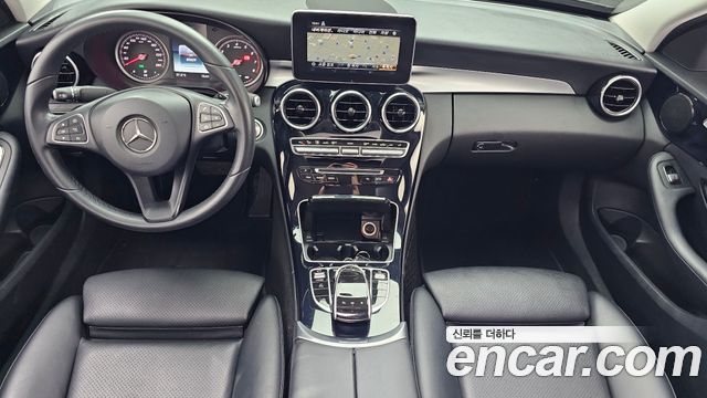 Mercedes-Benz C-Class 2018 — photo 7