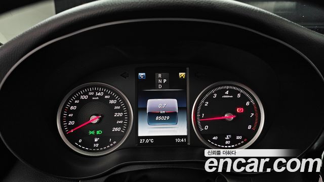 Mercedes-Benz C-Class 2018 — photo 8