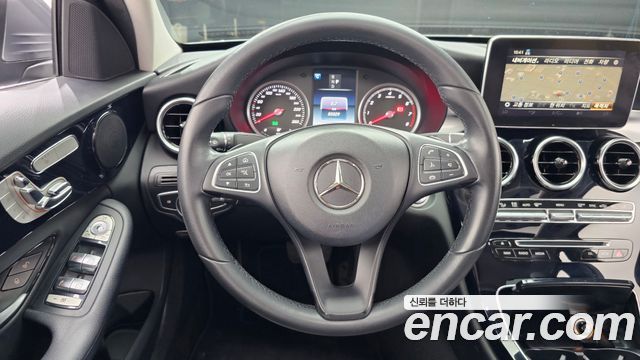 Mercedes-Benz C-Class 2018 — photo 13
