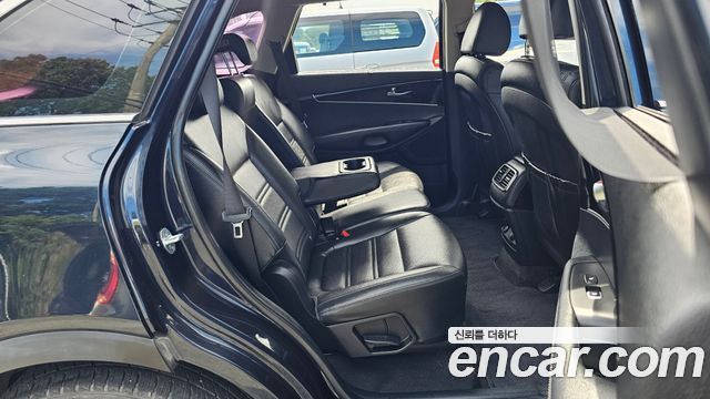 Kia Sorento 2018 — photo 12