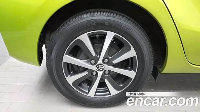 Toyota Prius 2018 — photo 5