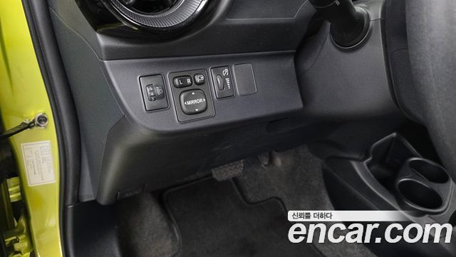 Toyota Prius 2018 — photo 22