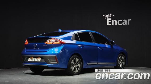 Hyundai Ioniq 2017 — photo 2