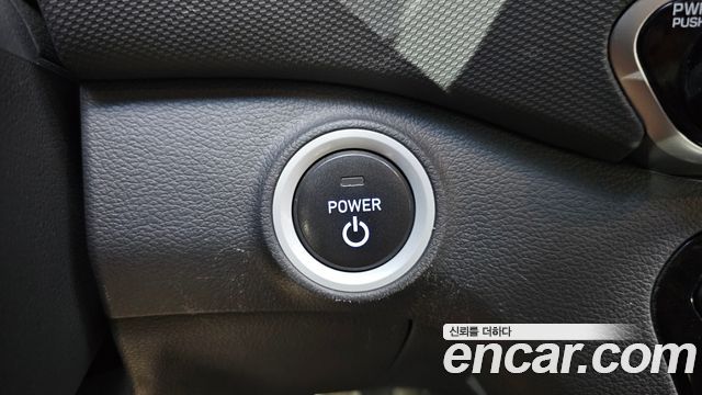 Hyundai Ioniq 2017 — photo 18