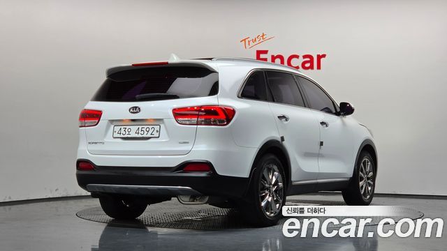 Kia Sorento 2015 — photo 2