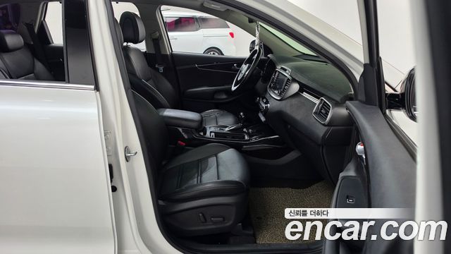 Kia Sorento 2015 — photo 16