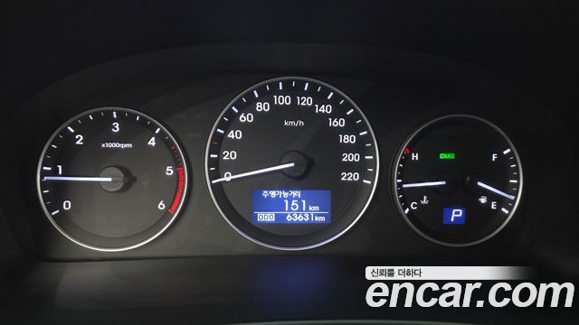 Hyundai Starex 2019 — photo 11