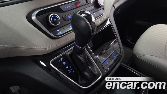 Hyundai Starex 2019 — photo 12