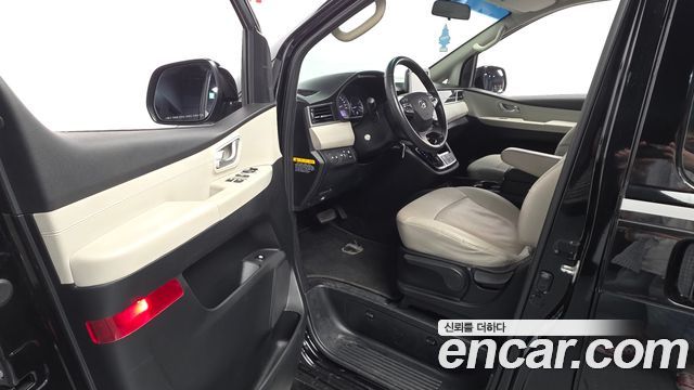 Hyundai Starex 2019 — photo 13