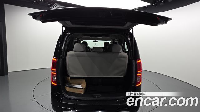 Hyundai Starex 2019 — photo 26