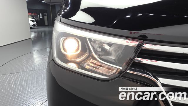 Hyundai Starex 2019 — photo 8