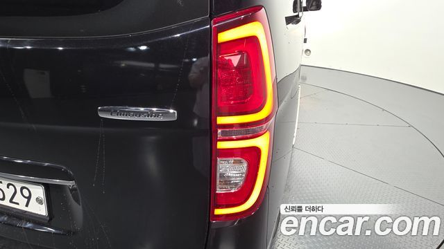 Hyundai Starex 2019 — photo 9