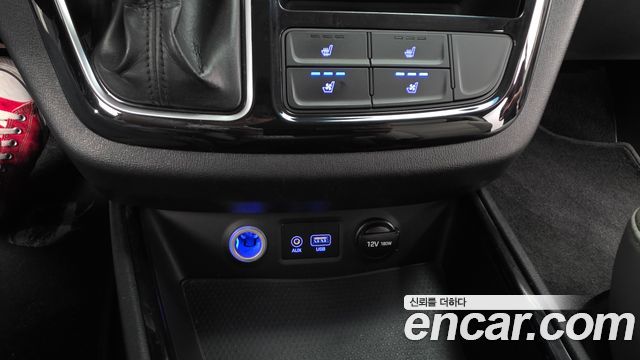 Hyundai Starex 2019 — photo 27