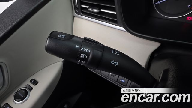 Hyundai Starex 2019 — photo 30