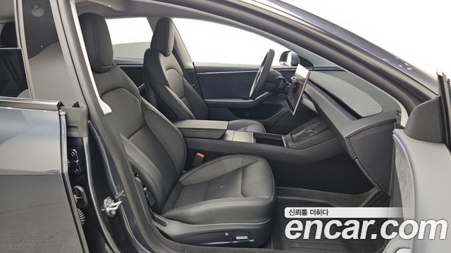Tesla Model 3 2025 — photo 17