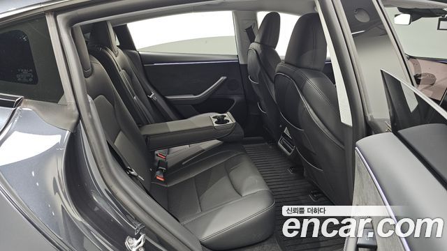 Tesla Model 3 2025 — photo 18