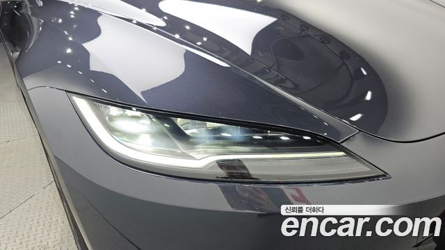 Tesla Model 3 2025 — photo 8