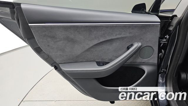 Tesla Model 3 2025 — photo 15