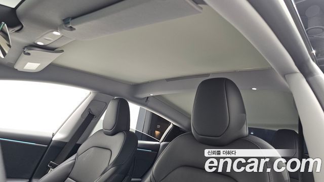 Tesla Model 3 2025 — photo 32