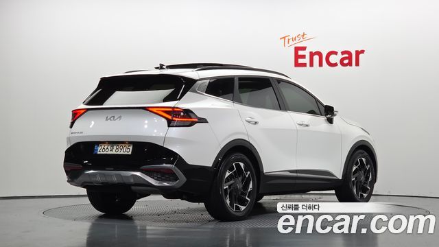 Kia Sportage 2022 — photo 2