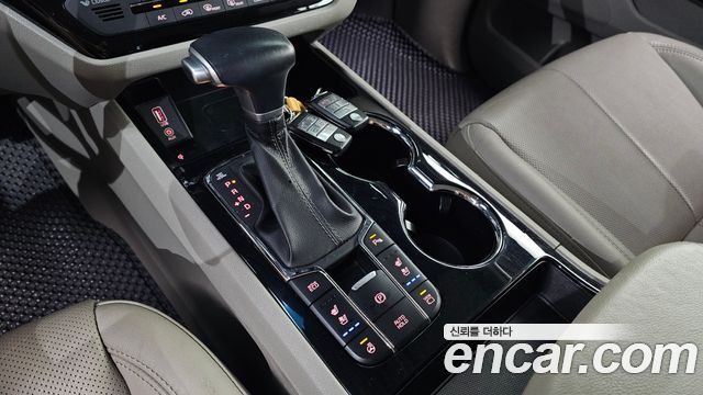 Kia Canival 2019 — photo 12
