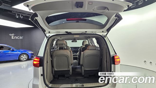 Kia Canival 2019 — photo 26
