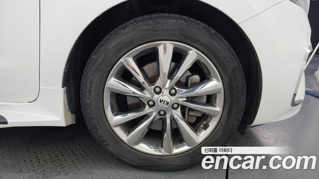 Kia Canival 2019 — photo 7