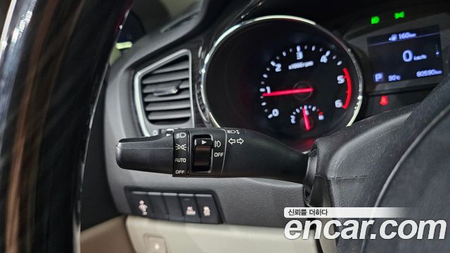 Kia Canival 2019 — photo 27