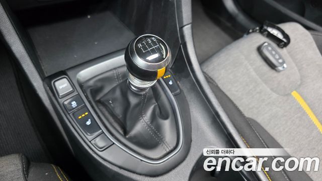 Hyundai Veloster 2018 — photo 9