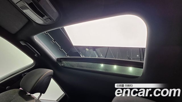 Hyundai Veloster 2018 — photo 18