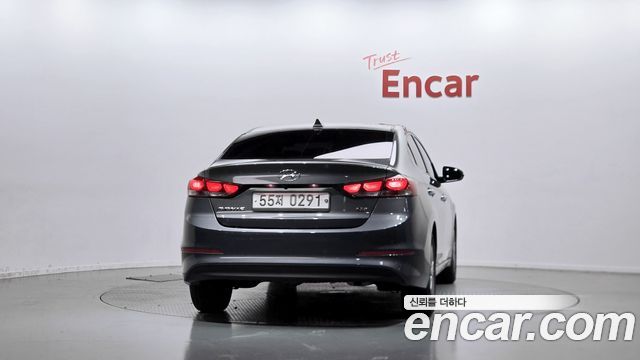 Hyundai AVANTE 2017 — photo 4