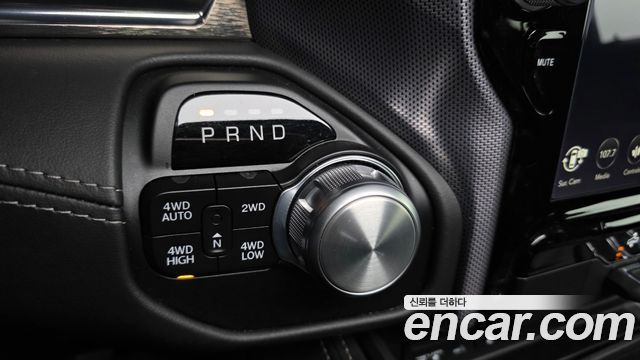 Dodge Ram Pick Up 2019 — photo 12