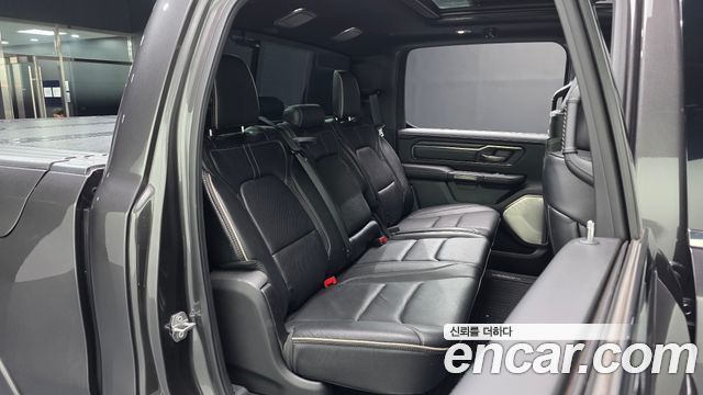 Dodge Ram Pick Up 2019 — photo 17