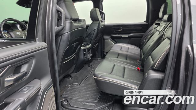 Dodge Ram Pick Up 2019 — photo 18
