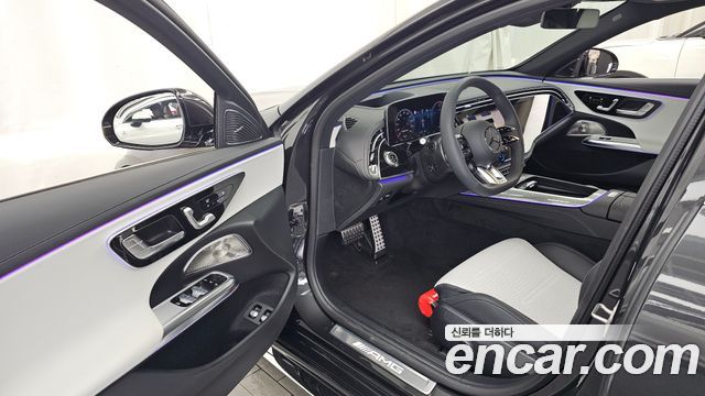 Mercedes-Benz E-Class 2026 — photo 13