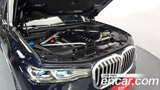 BMW X7 2022 — photo 6