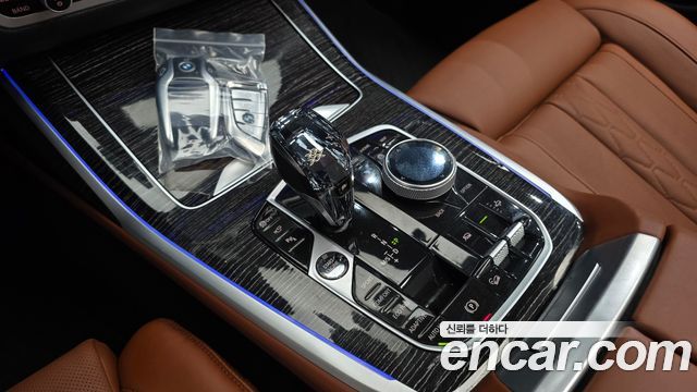 BMW X7 2022 — photo 12