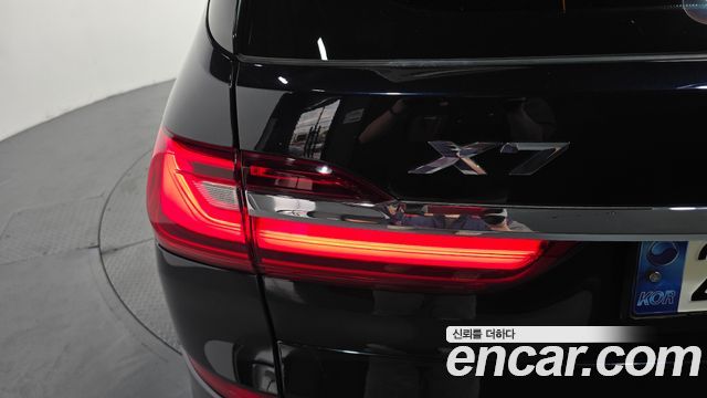 BMW X7 2022 — photo 9