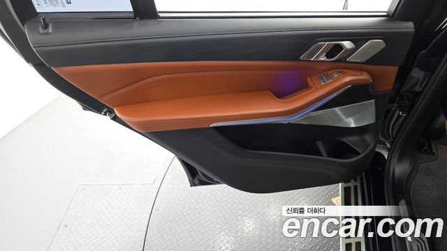 BMW X7 2022 — photo 15