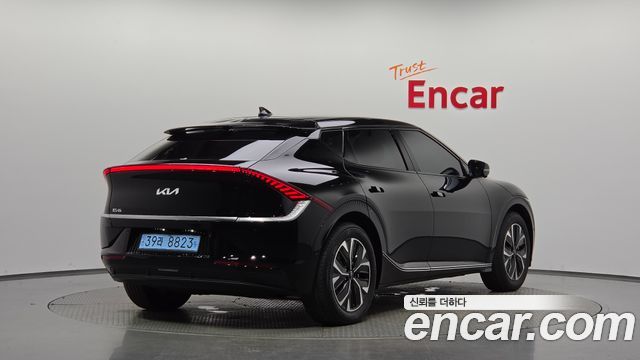 Kia EV6 2024 — photo 2